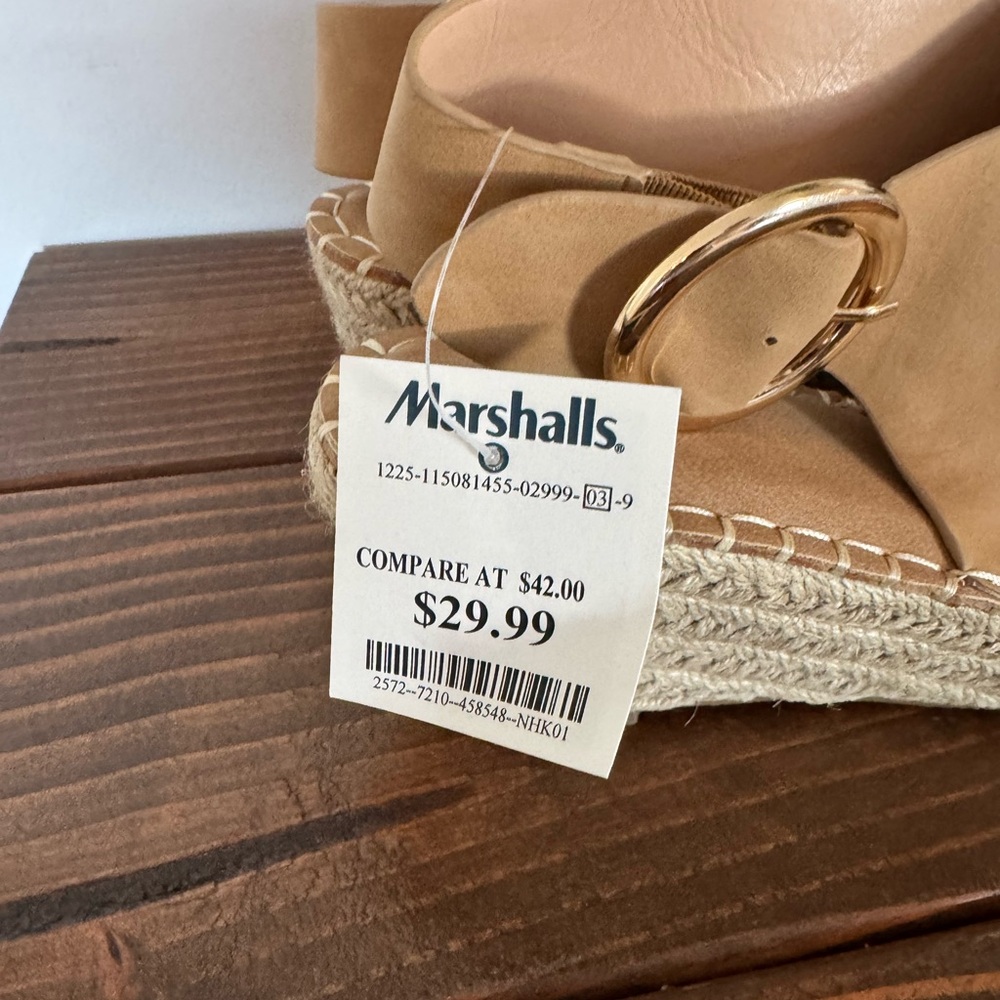 NWT-Tan Wedge Sandals -7 - Picture 4 of 8